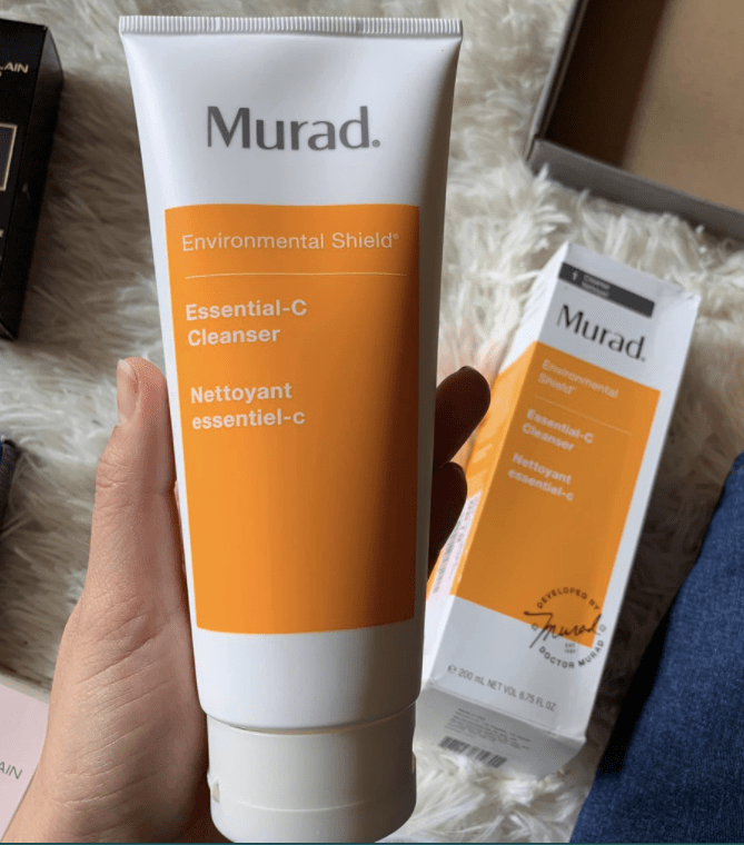 Sữa rửa mặt da dầu Murad Essential C-Cleanser