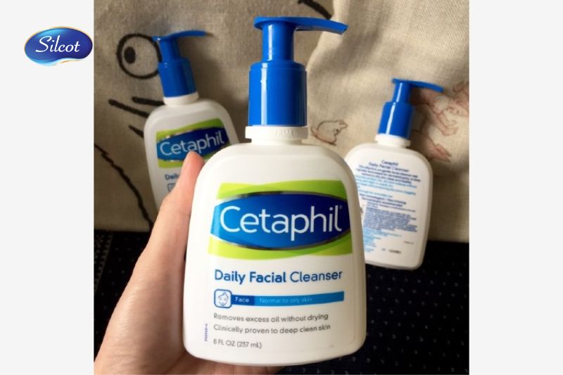 Cetaphil Daily Facial Cleanser – Sua rua mat cho cac lan da dau mun