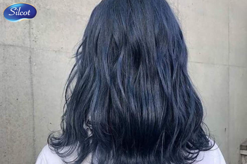 Nhuộm tóc xanh dương đen