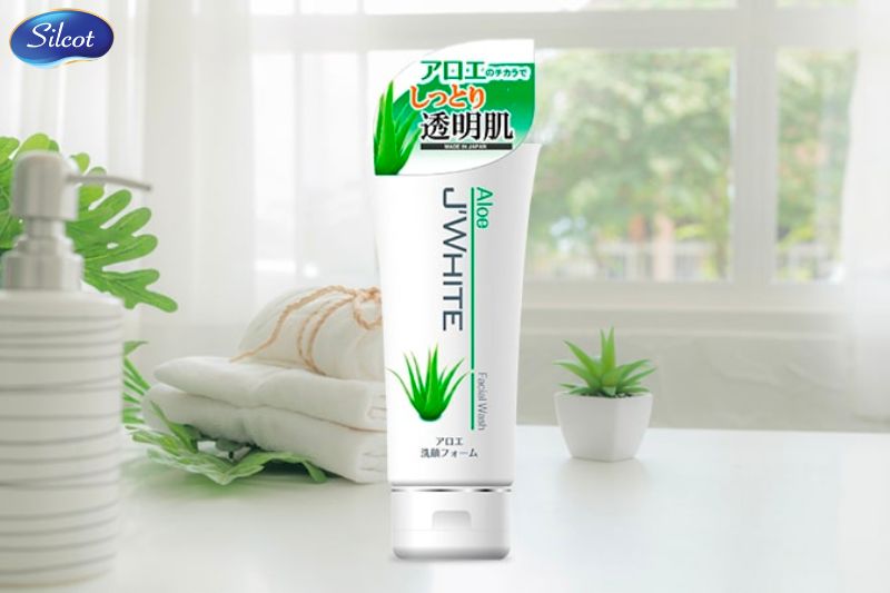 Sữa rửa mặt J’White Aloe Facial Wash